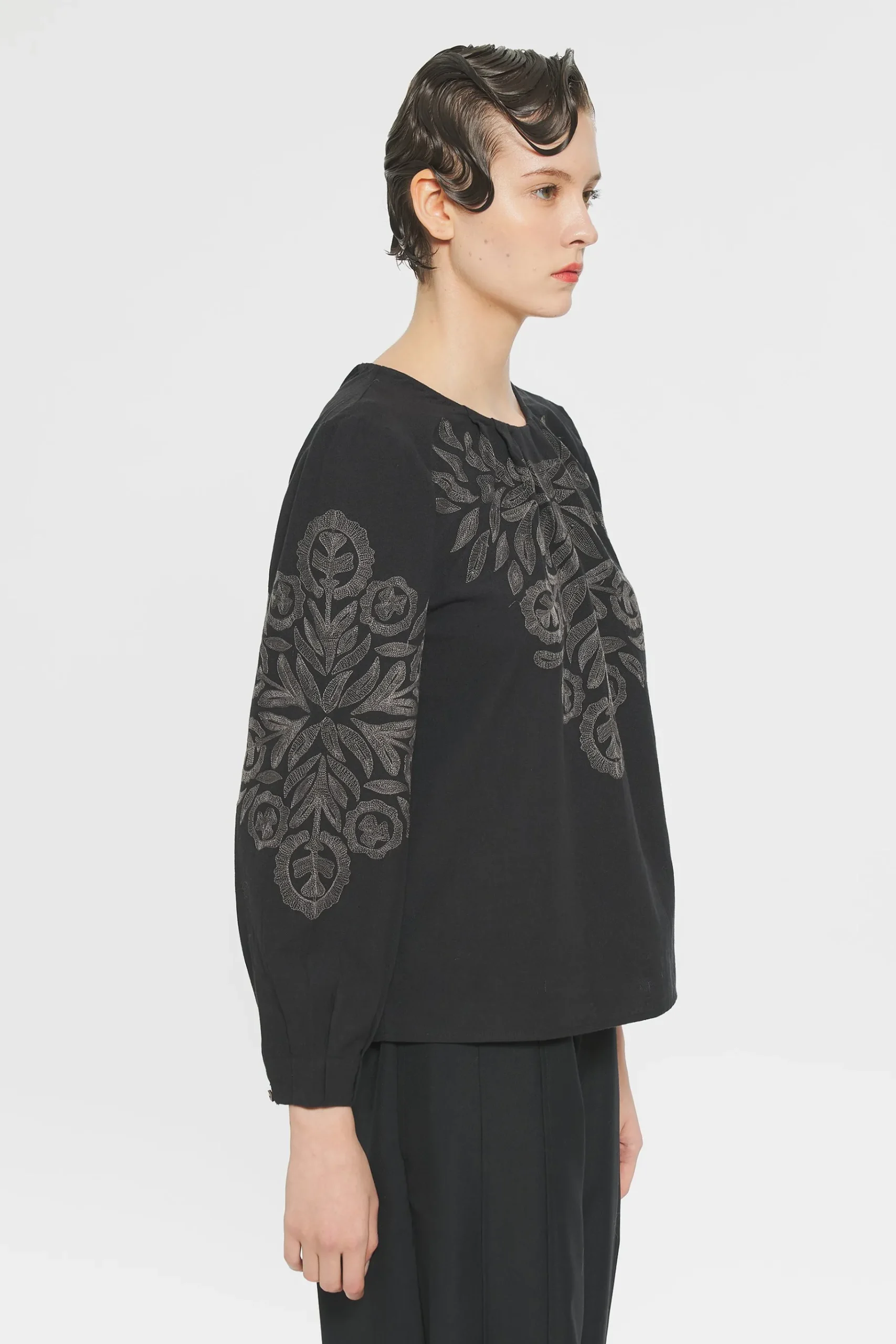 ANTIK BATIK Eglantine Embroidered blouse Black Shop