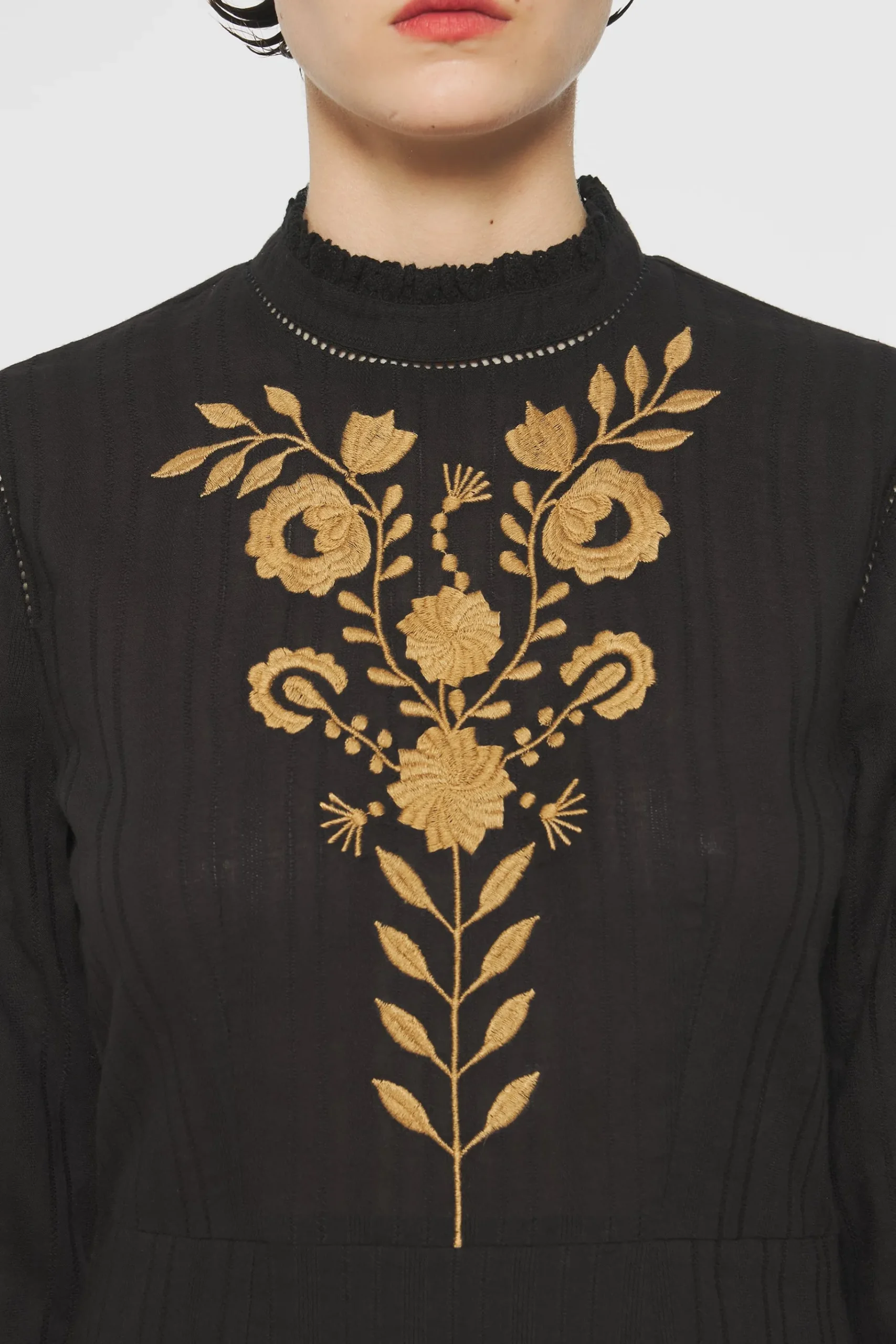 ANTIK BATIK Kiss Embroidered mini dress Black Store